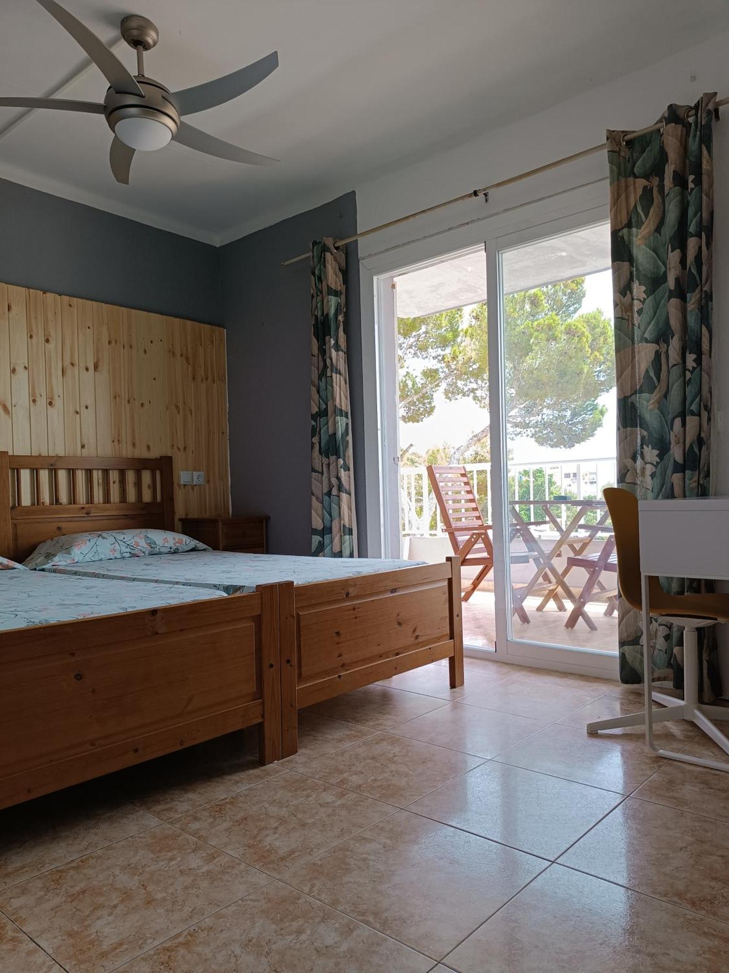 Hostal Belgica Palmanova エクステリア 写真