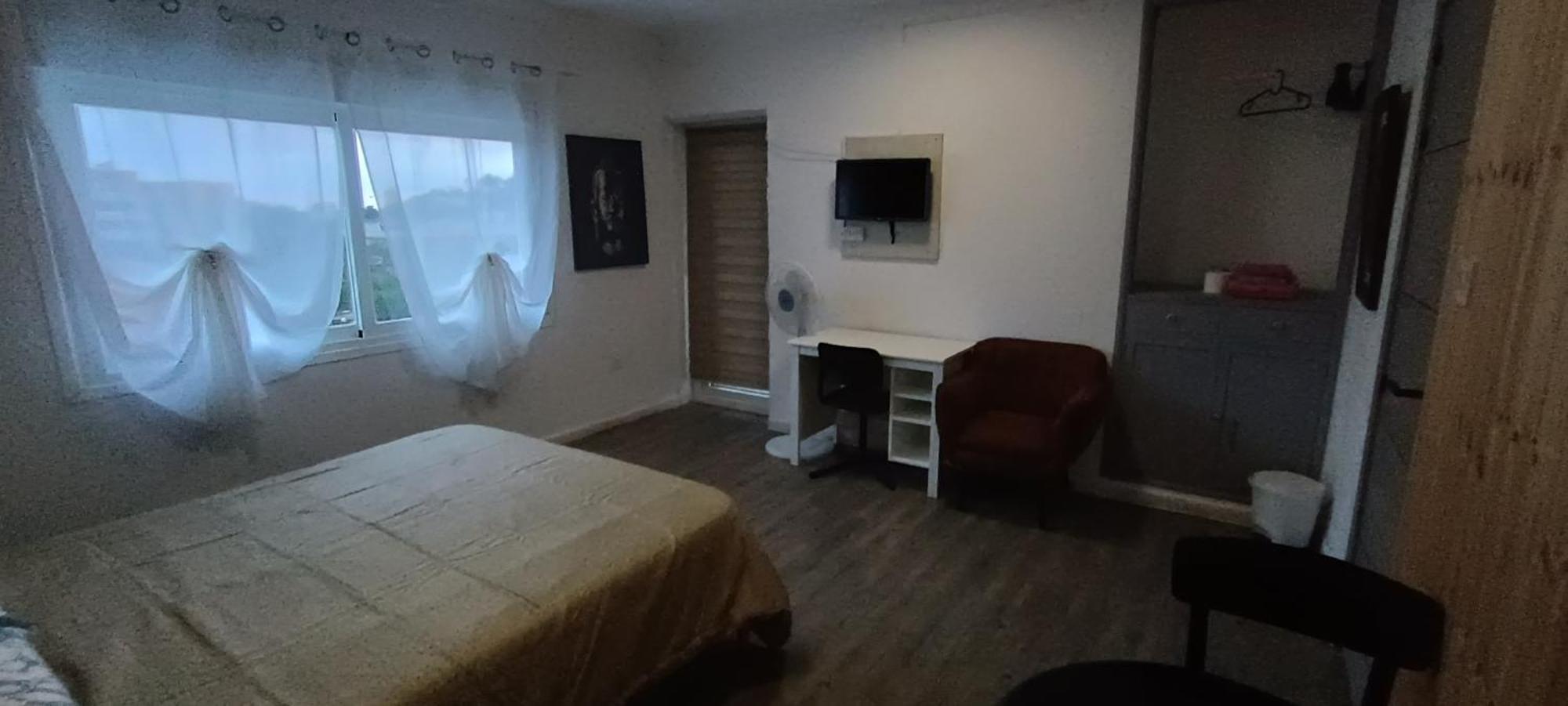 Hostal Belgica Palmanova エクステリア 写真